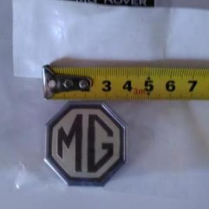 DAH000080MVR Anagrama trasero mg zt para moldura
