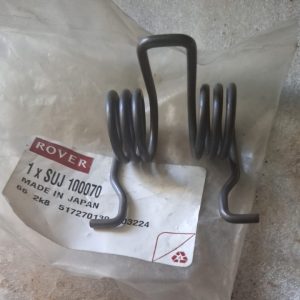 SUJ100070 MUELLE ( RETORNO PEDAL )