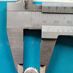 Tuerca RELOJ relojes segun medidas muestra